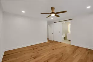 8 Huntington Pl Dr, Atlanta, GA 30350 - Photo 19