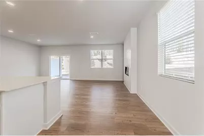 7325 Mulberry Trace Ln, Flowery Branch, GA 30542 - Photo 9