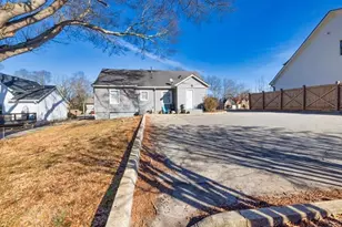 449 S Hill St, Buford, GA 30518 - Photo 31