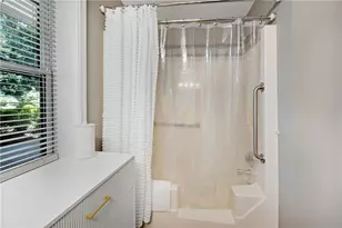 2550 Grassview Dr, Alpharetta, GA 30004 - Photo 37