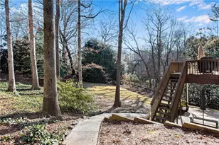 2550 Grassview Dr, Alpharetta, GA 30004 - Photo 43