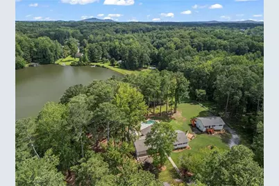 1673 Clearview Drive NW, Acworth, GA 30102 - Photo 1