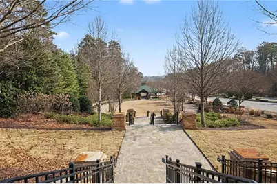 6690 Castleton Drive NW, Atlanta, GA 30328 - Photo 27