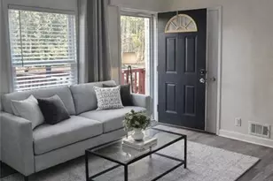 2395 Fairway Cir SW, Atlanta, GA 30313 - Photo 3