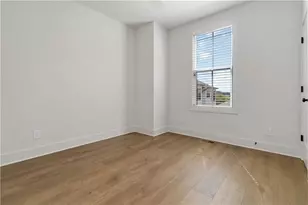 964 Bibbs Circle, Atlanta, GA 30318 - Photo 13