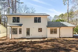 1966 S Hidden Hills Pkwy, Stone Mountain, GA 30088 - Photo 7