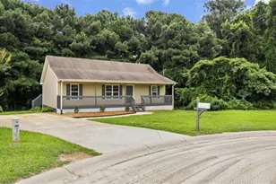 35 Ravenwood Dr, Rockmart, GA 30153 - Photo 1