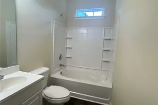 5736 Lakeside Dr, Union City, GA 30291 - Photo 13