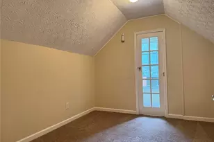 5736 Lakeside Dr, Union City, GA 30291 - Photo 15