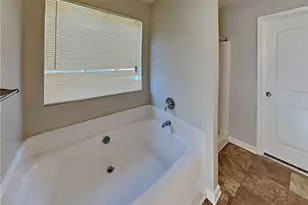 7585 Volion Pkwy, Fairburn, GA 30213 - Photo 5