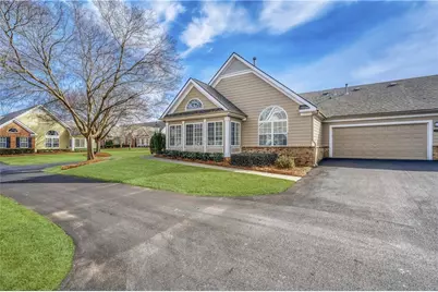 1502 Sweet Apple Circle #1502, Alpharetta, GA 30004 - Photo 3