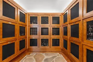 700 Park Regency Pl NE, Atlanta, GA 30326 - Photo 33