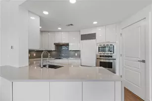 700 Park Regency Pl NE, Atlanta, GA 30326 - Photo 5