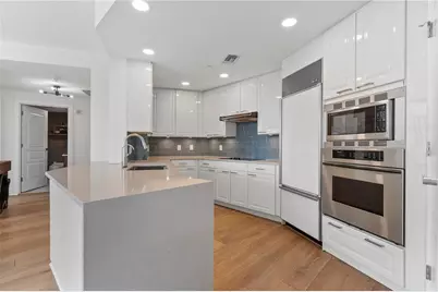 700 Park Regency Place NE #1503, Atlanta, GA 30326 - Photo 9