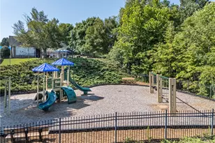 665 Roxford Ln, Buford, GA 30518 - Photo 27