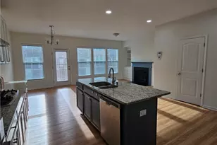 650 Sunset Park Dr, Suwanee, GA 30024 - Photo 7