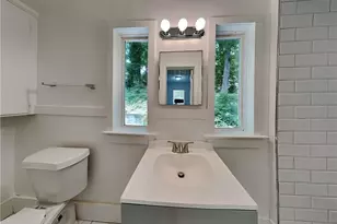 542 S Evelyn Pl NW, Atlanta, GA 30318 - Photo 9