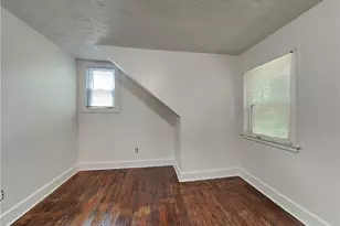 542 S Evelyn Pl NW, Atlanta, GA 30318 - Photo 11