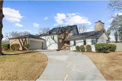 130 Saddle Creek Drive, Roswell, GA 30076 - Photo 1