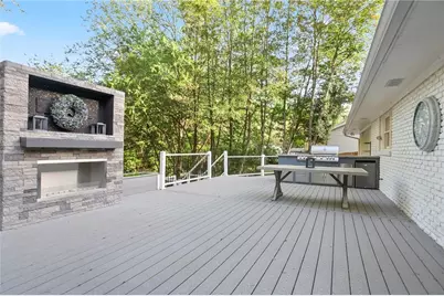 4555 Runnemede Road NW, Atlanta, GA 30327 - Photo 33