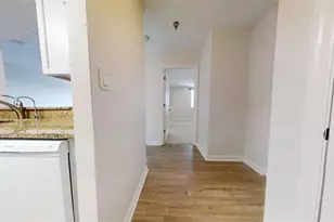 300 Johnson Ferry Road NE, Sandy Springs, GA 30328 - Photo 19