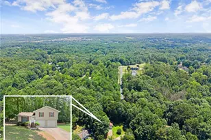 6311 Bent Oaks Ct, Flowery Branch, GA 30542 - Photo 3