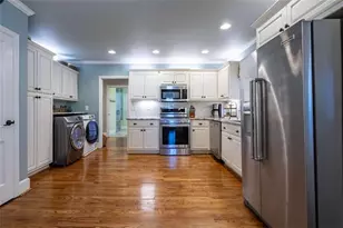 211 Sunset Dr, Lindale, GA 30147 - Photo 9