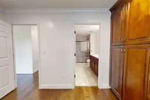 300 Johnson Ferry Road NE, Sandy Springs, GA 30328 - Photo 17