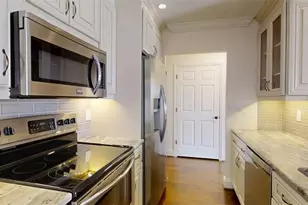 300 Johnson Ferry Road NE, Sandy Springs, GA 30328 - Photo 11