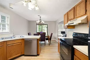 2010 Arbor Forest Dr SW, Marietta, GA 30064 - Photo 11