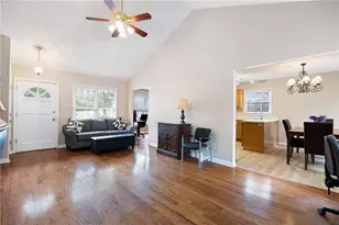 2010 Arbor Forest Dr SW, Marietta, GA 30064 - Photo 7