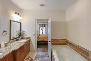 598 Ansley Circle, Atlanta, GA 30324 - Photo 11