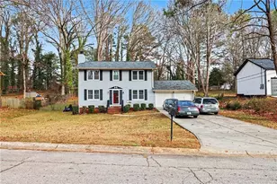 4494 Huntsman Bend, Decatur, GA 30034 - Photo 3