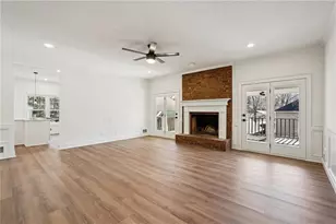 4614 Shumart Dr, Snellville, GA 30039 - Photo 13