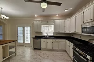 1988 Greensferry Glen, Lawrenceville, GA 30043 - Photo 17