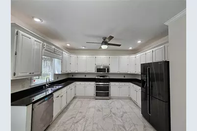 1988 Greensferry Glen, Lawrenceville, GA 30043 - Photo 15