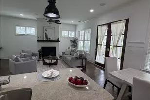 979 Azalee Hester Wharton Wy, Atlanta, GA 30318 - Photo 7