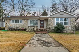 141 Fairview Dr, Fairburn, GA 30213 - Photo 1