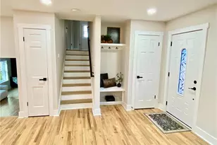 323 West Claiborne Ct Ct, Marietta, GA 30066 - Photo 11