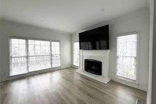 4865 Chesterfield Ct, Suwanee, GA 30024 - Photo 7