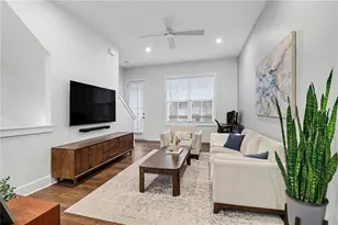 4471 Dandelion Ln, Atlanta, GA 30342 - Photo 9