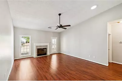 392 Clarion Road, Lawrenceville, GA 30043 - Photo 7