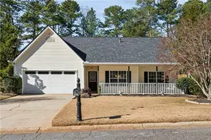 392 Clarion Rd, Lawrenceville, GA 30043 - Photo 3