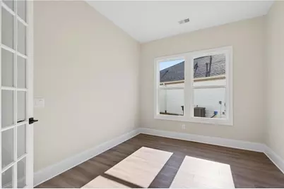 220 Vinca Circle NW, Kennesaw, GA 30144 - Photo 5