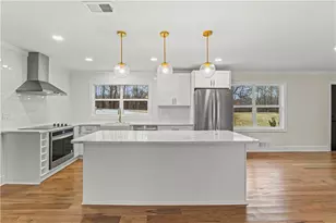 2210 Riverside Dr, Gainesville, GA 30501 - Photo 7