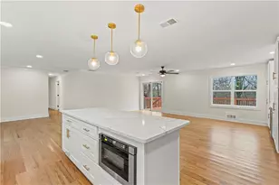 2210 Riverside Dr, Gainesville, GA 30501 - Photo 9