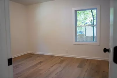 1404 Byrere Terrace SW, Atlanta, GA 30310 - Photo 33