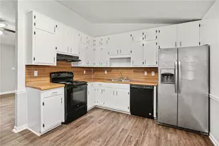 4432 Marci St, Snellville, GA 30039 - Photo 5