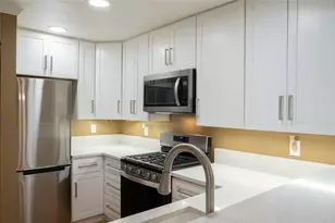 220 Renaissance Pkwy NE, Atlanta, GA 30308 - Photo 11