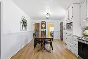 295 Shady Brook Dr, Canton, GA 30114 - Photo 13